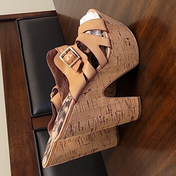 SAM EDELMAN HEELS - Picture 12 of 16